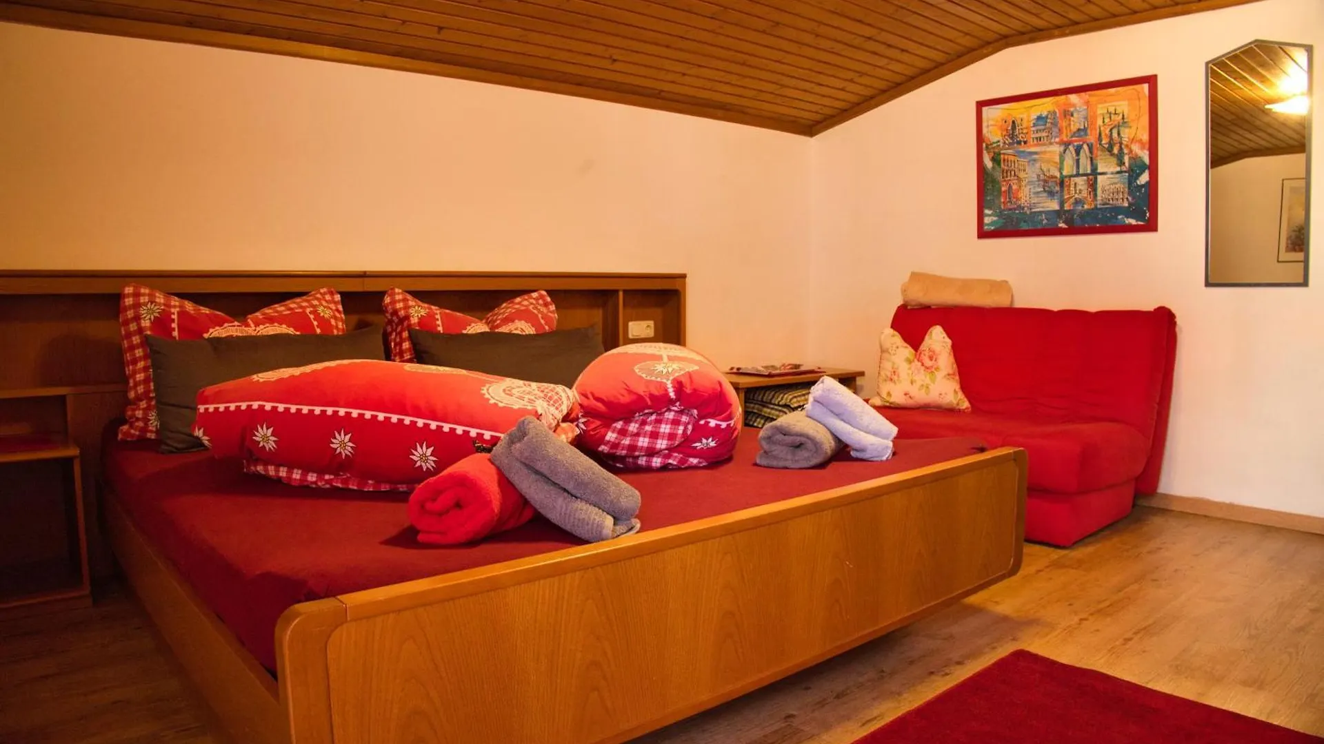 Haus Bergheim Apartment Saalbach-Hinterglemm Austria